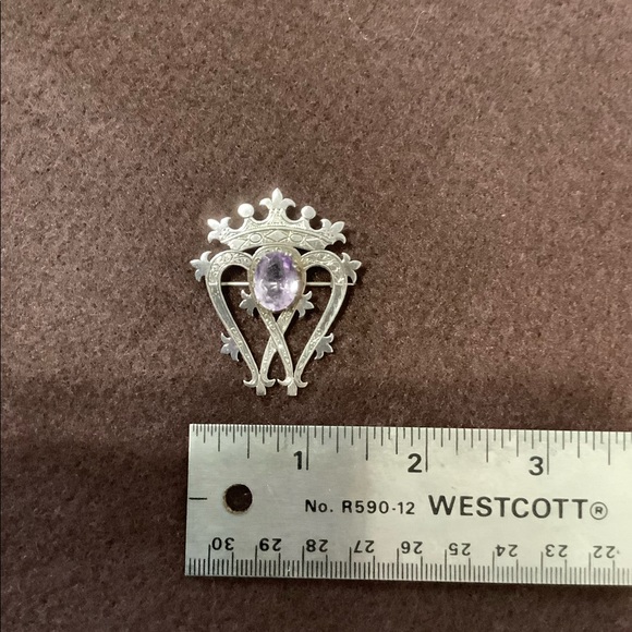 Sterling Silver Amethyst Celtic Claddagh Brooch - Picture 2 of 4